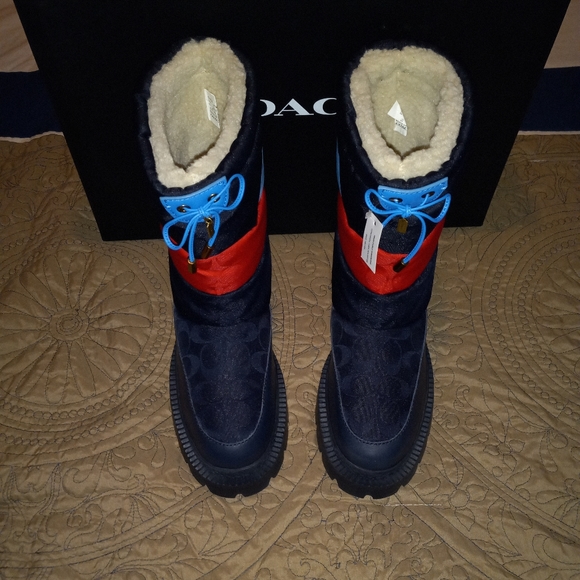 Coach Runway Puffer Snow Bootie - Picture 3 of 16